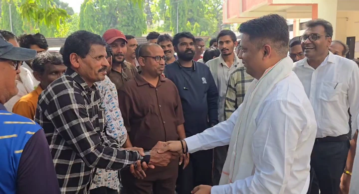 Fisherman's grand welcome in valsad