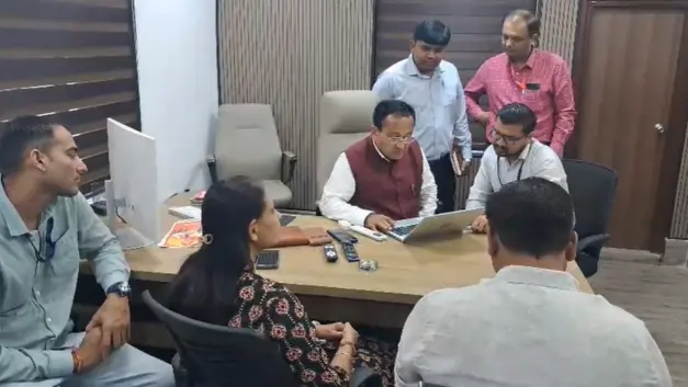 Surat Mp Mukesh Dalal Urges Citizens To Join Digital Self-Census 2027 Surat mp mukesh dalal digital self census 2027 awareness campaign