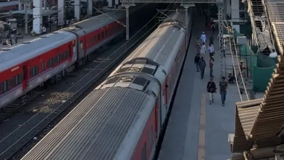 Surat Railway Station Train Services Affected From May 13 To 15 Surat railway station train services affected news