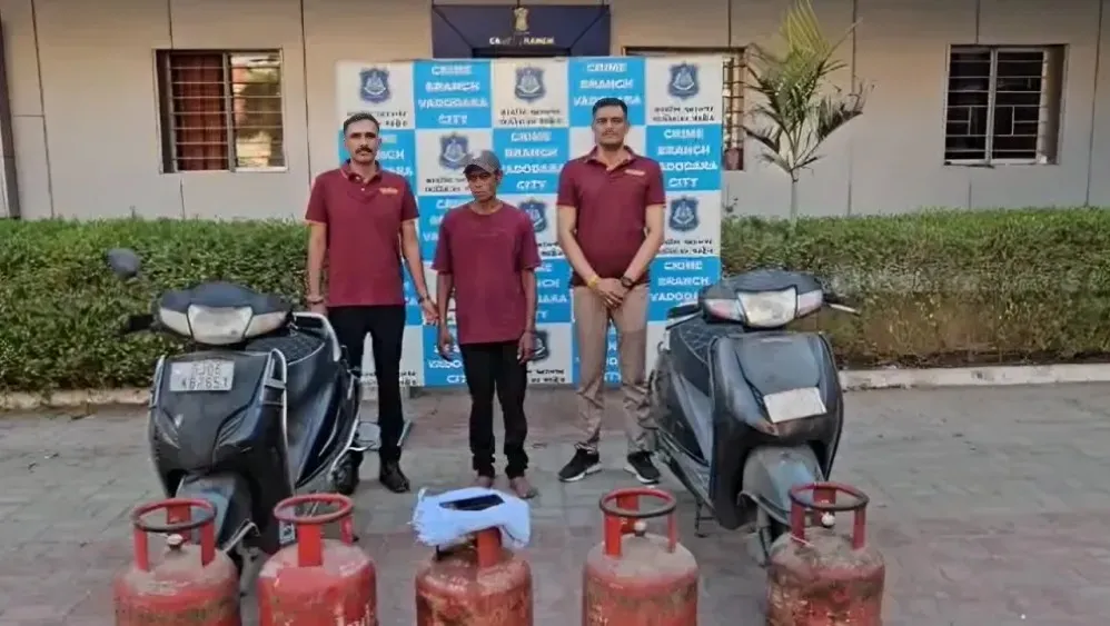 Vadodara Crime Branch Arrests Serial Thief Involved In Vehicle And Gas Cylinder Thefts Vadodara crime branch cylinder theft arrested during police operation