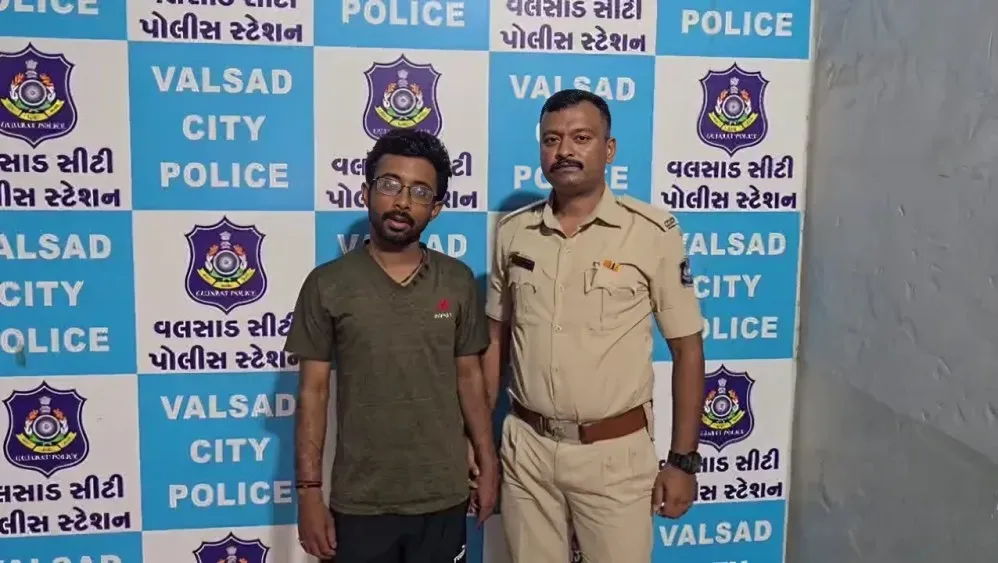 Valsad Cyber Police Arrest Man For Using Mp Dhaval Patel’S Fake Email To Target Banks Valsad cyber police arrest man for using mp dhaval patel's fake email to target banks