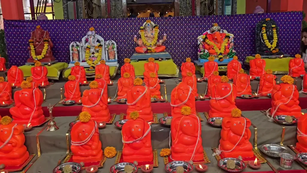 Valsad Ganesh Utsav 2026: 109 Ganesh Idols Installed At Ambamata Temple Valsad ganesh utsav 2026: 109 ganesh idols installed at ambamata temple