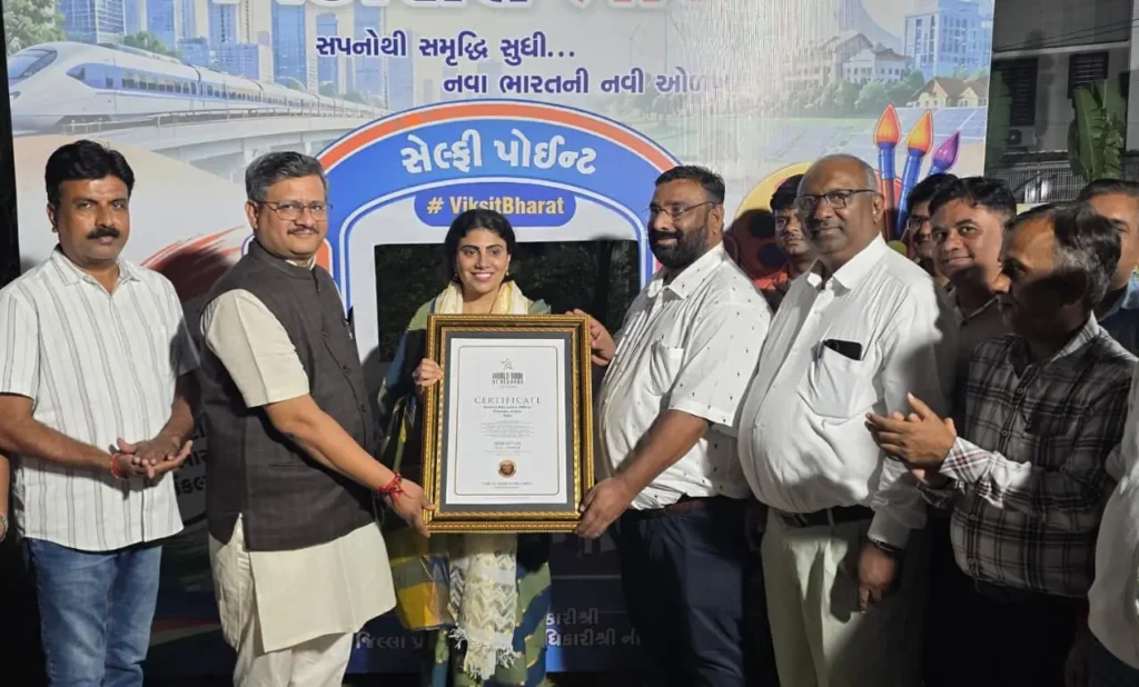 Rivaba Jadeja Visits Vadodara’S Seva Sankalpotsav Exhibition Featuring 25,000+ Student Artwork Rivaba jadeja visits vadodara's seva sankalpotsav exhibition featuring 25,000+ student artwork