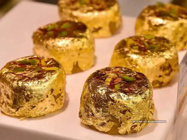 Surat Gold Ghari Price Rises By ₹5,000 Per Kg Ahead Of Chandi Padvo 2026 Surat gold ghari price rises by ₹5,000 per kg ahead of chandi padvo 2026